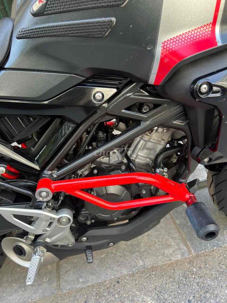 HONDA CB150R ABS FI cuối chót biển 29 Xe lướt mới. Mua bán Xe máy tại Quận Cầu Giấy Hà Nội được đăng bởi Tong motor xe may hình 7
