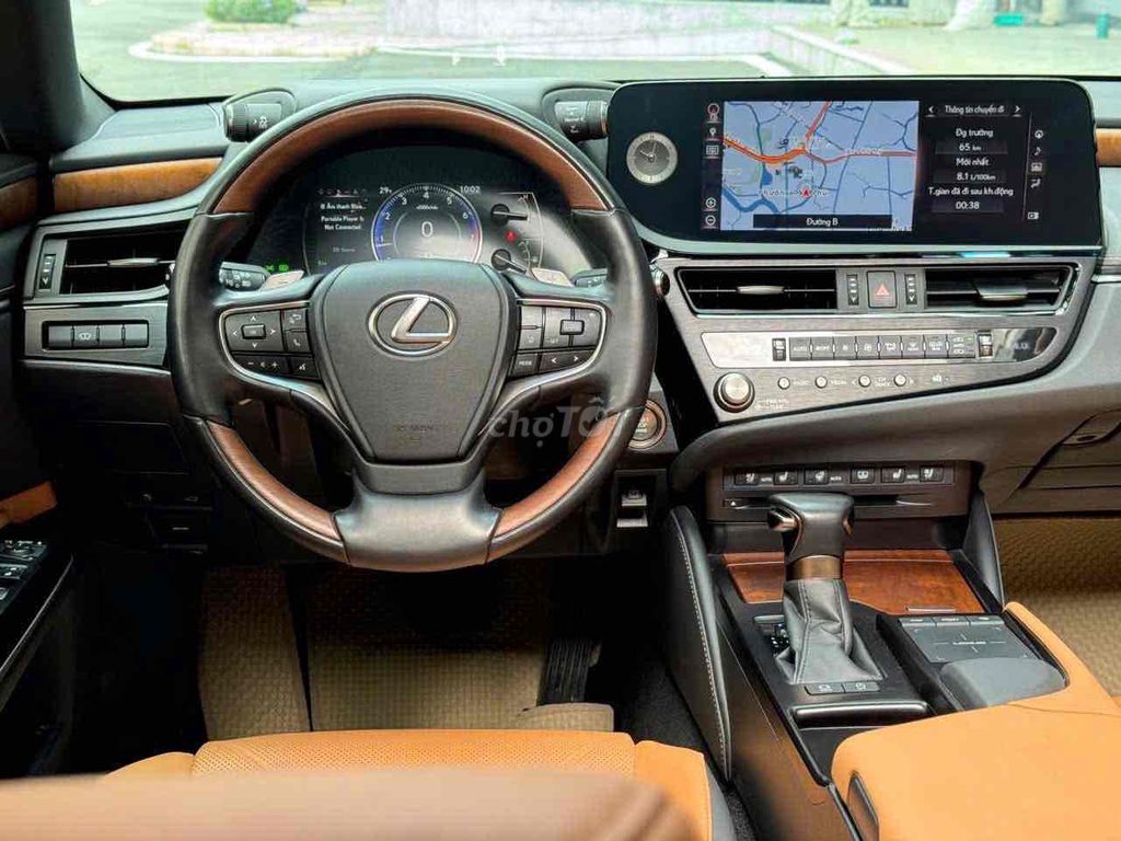 Cần Bán Chiếc Lexus ES250 Model 2020. Mua bán Ô tô tại Quận 7 Tp Hồ Chí Minh được đăng bởi Hoàng Trung hình 3