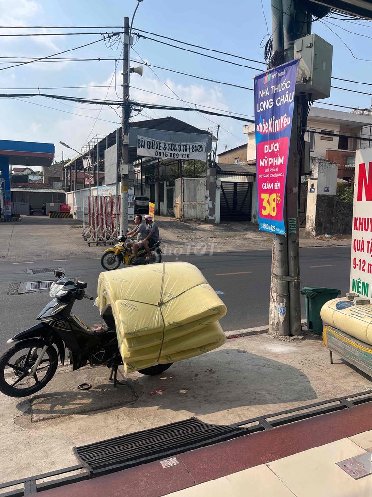 xả kho nệm cao su non mời khách chốt