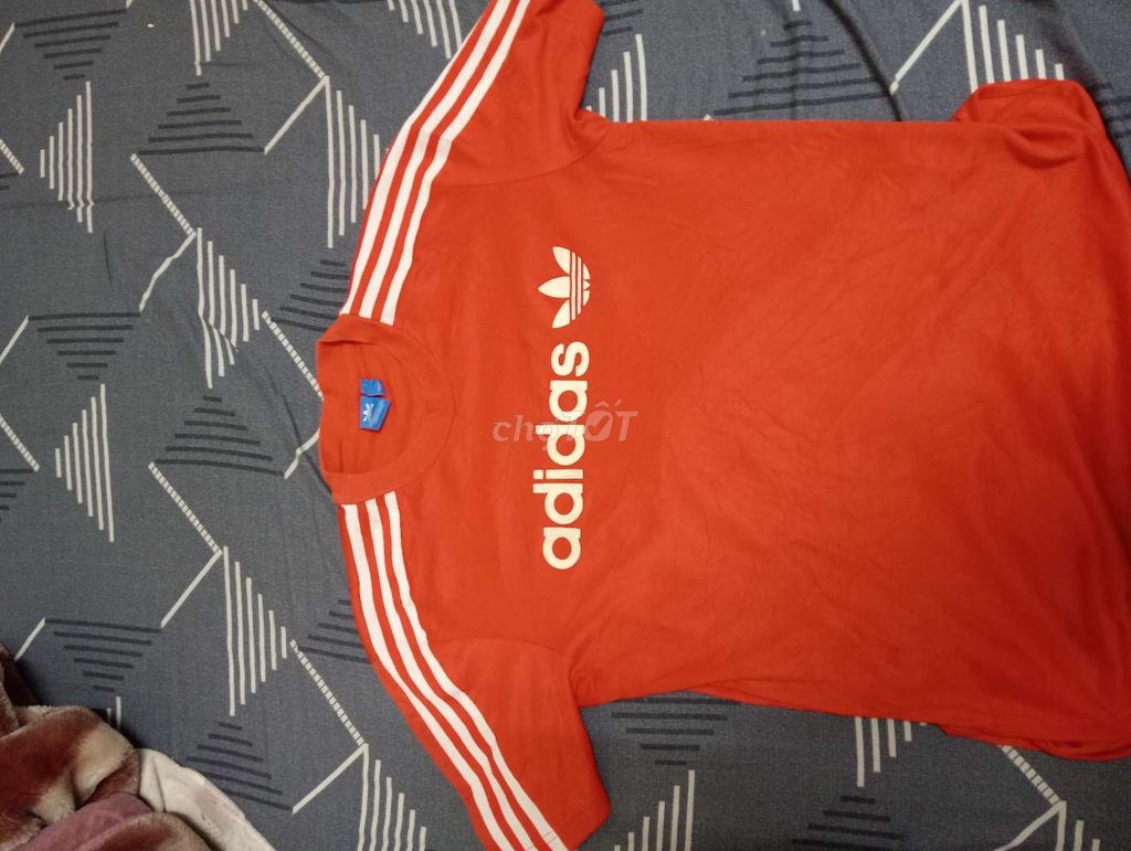 Áo thun Adidas Đỏ Cotton. Mua bán Quần áo tại Thành phố Nam Định Nam Định được đăng bởi Toàn Nguyễn hình 1