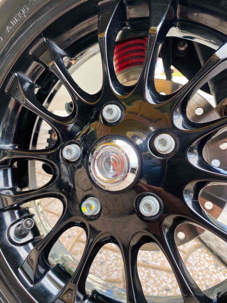 Piaggio Vespa ABS Carbon 2019 Đk 2020 siêu lướt✅. Mua bán Xe máy tại Quận Ninh Kiều Cần Thơ được đăng bởi Hiếu Xe máy Tân Liên Hưng 2 hình 10