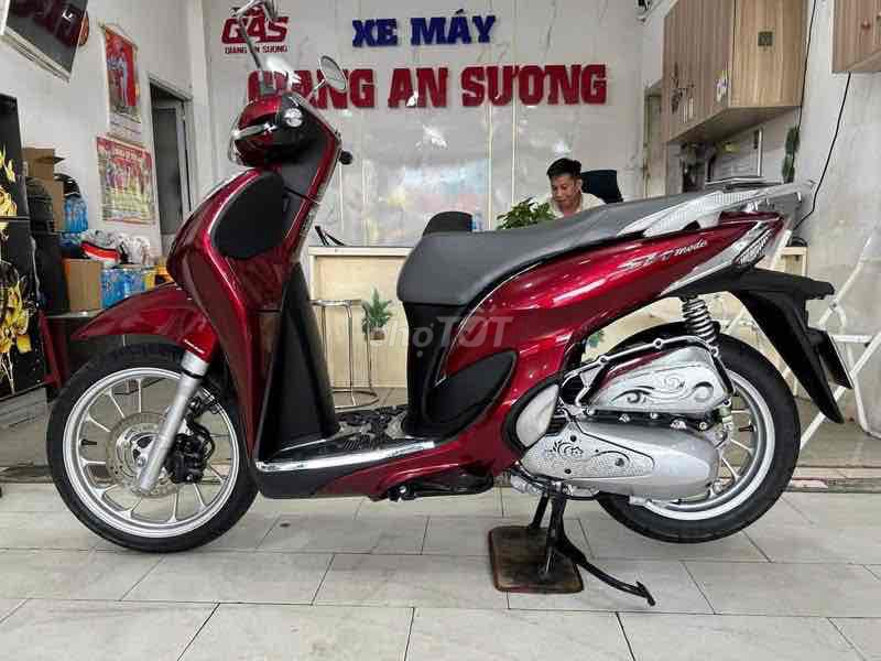 Honda SH Mode CBS 2024 Красно-черная 3000км