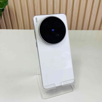 Vivo X300 Ultra -12/256GB - Pin 100% -Kèm sạc 120w