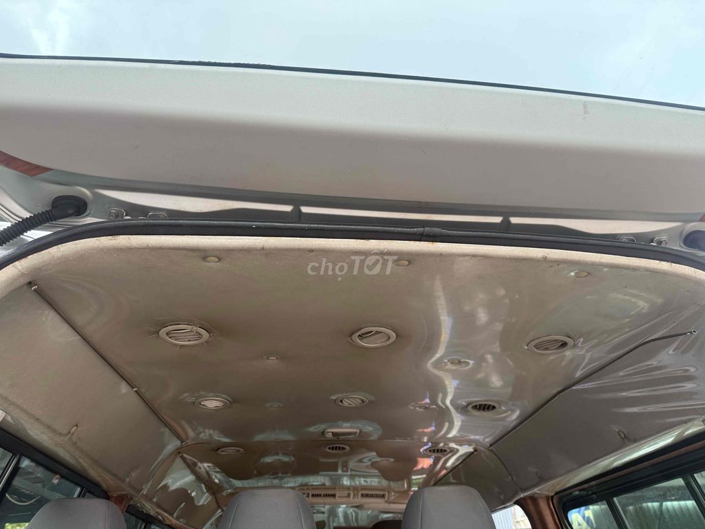 Toyota Hiace phom mới máy dầu tải VAN chạy giờ cấm. Mua bán Ô tô tại Quận 7 Tp Hồ Chí Minh được đăng bởi Chuyên mua bán xe tải VAN chạy  được giờ cấm hình 15