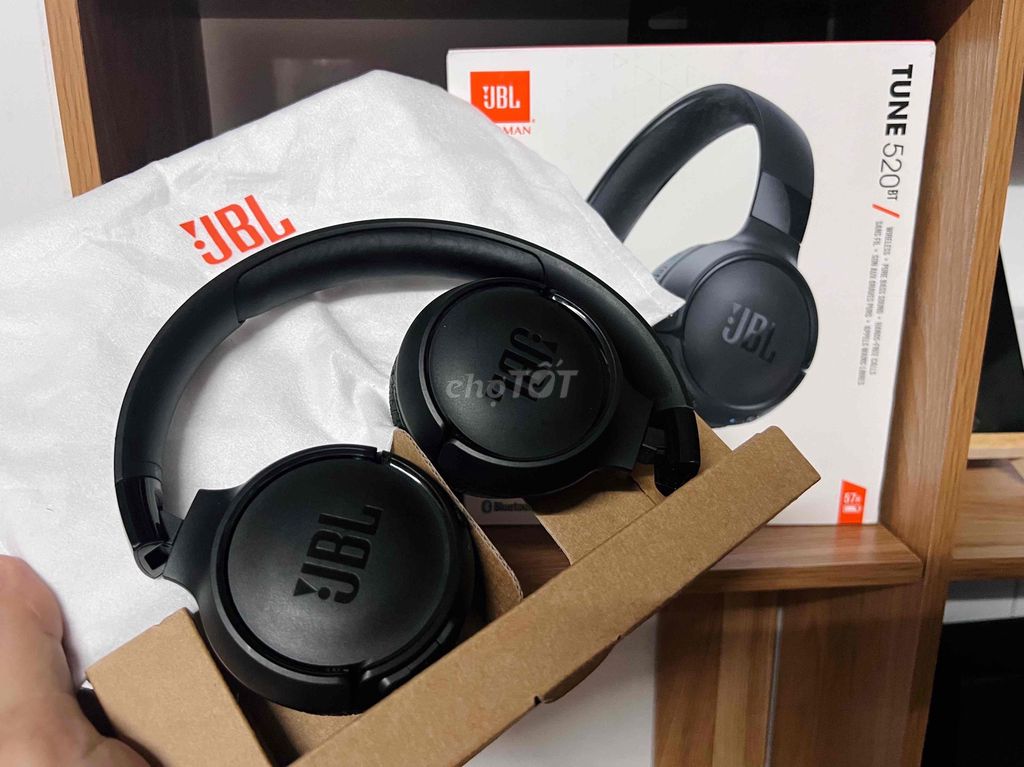 Tai nghe chụp tai JBL Tune 520BT Đen Bluetooth. Mua bán Tivi, Âm thanh tại Quận 7 Tp Hồ Chí Minh được đăng bởi Gia Bảo hình 1