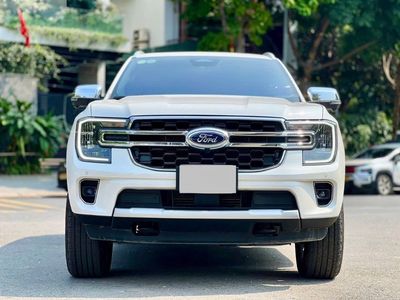 Ford Everest Titanium 2023 2.0Bitubor 4x2AT Trắng