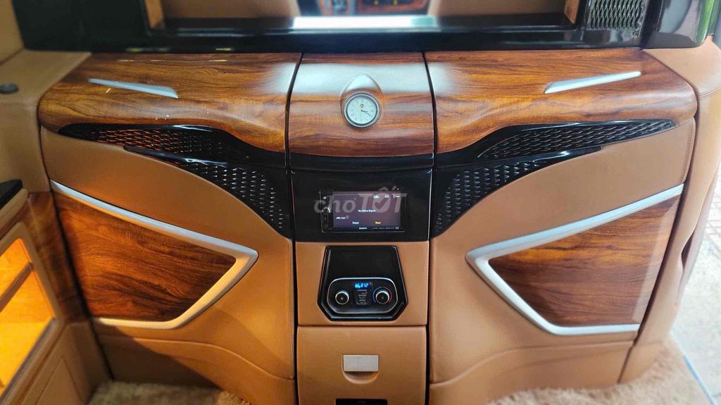 Ford Tourneo 2019 Titanium 2.0 AT - 63000 km. Mua bán Ô tô tại Quận Gò Vấp Tp Hồ Chí Minh được đăng bởi Siêu Thị Ô Tô Sài Gòn hình 10