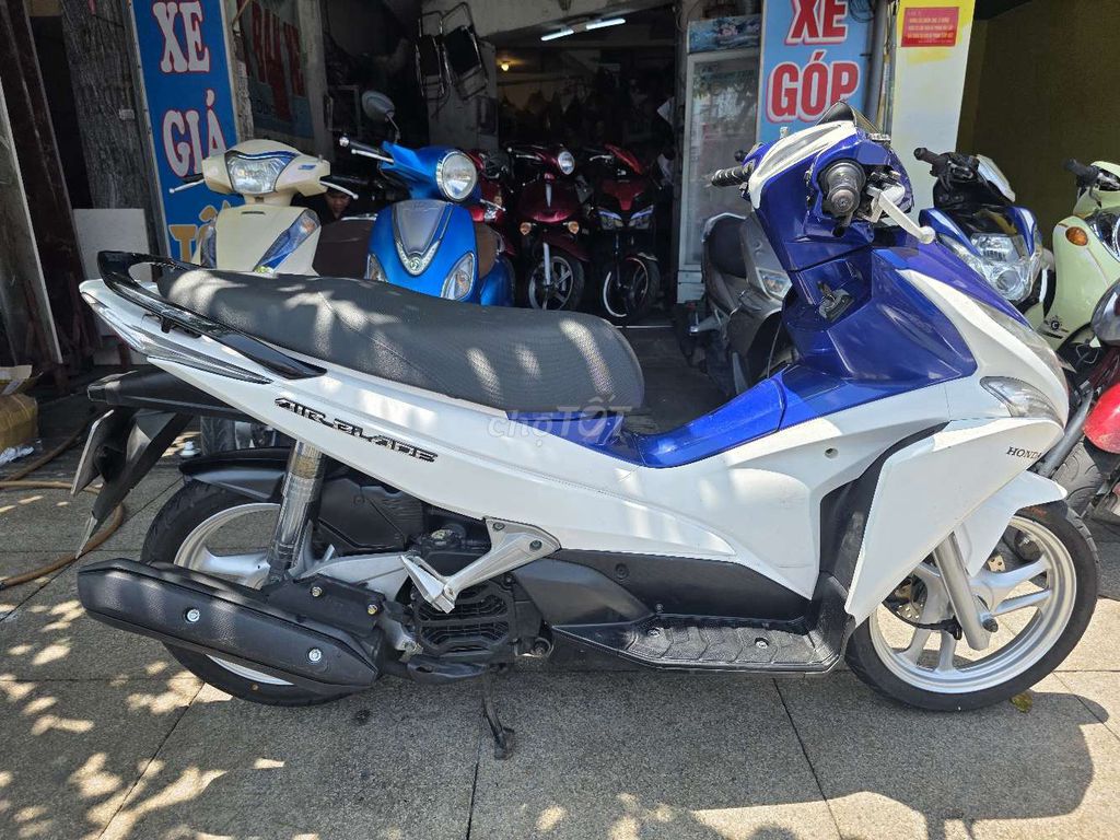 Honda Air Blade 2012 Trắng Xanh