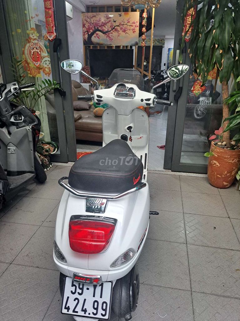 Piaggio Vespa S 2014, красивый тюнинг, документы на владельца