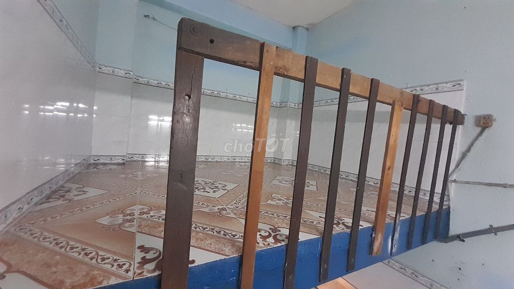 Комната в безопасном районе, чистая и новая, водопровод
