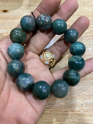 Vòng Đeo Tay Đá Tự Nhiên Soi Đèn Thấu Quang. Mua bán Đồ sưu tầm, đồ cổ tại Quận 4 Tp Hồ Chí Minh được đăng bởi Đại Lâm Mộc Nguyễn Đức