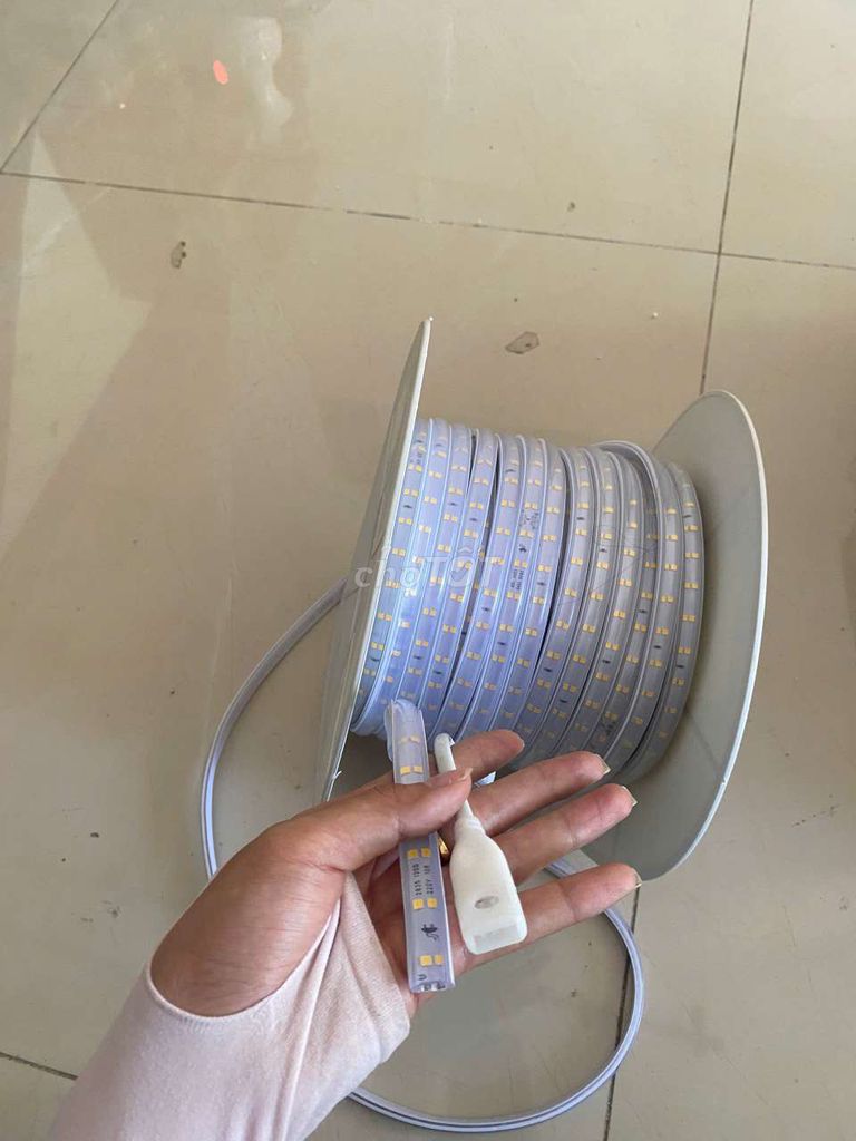 Thanh lý đèn LED dây Vàng 50m. Mua bán Đèn tại Quận Ngũ Hành Sơn Đà Nẵng được đăng bởi HONG NT hình 1