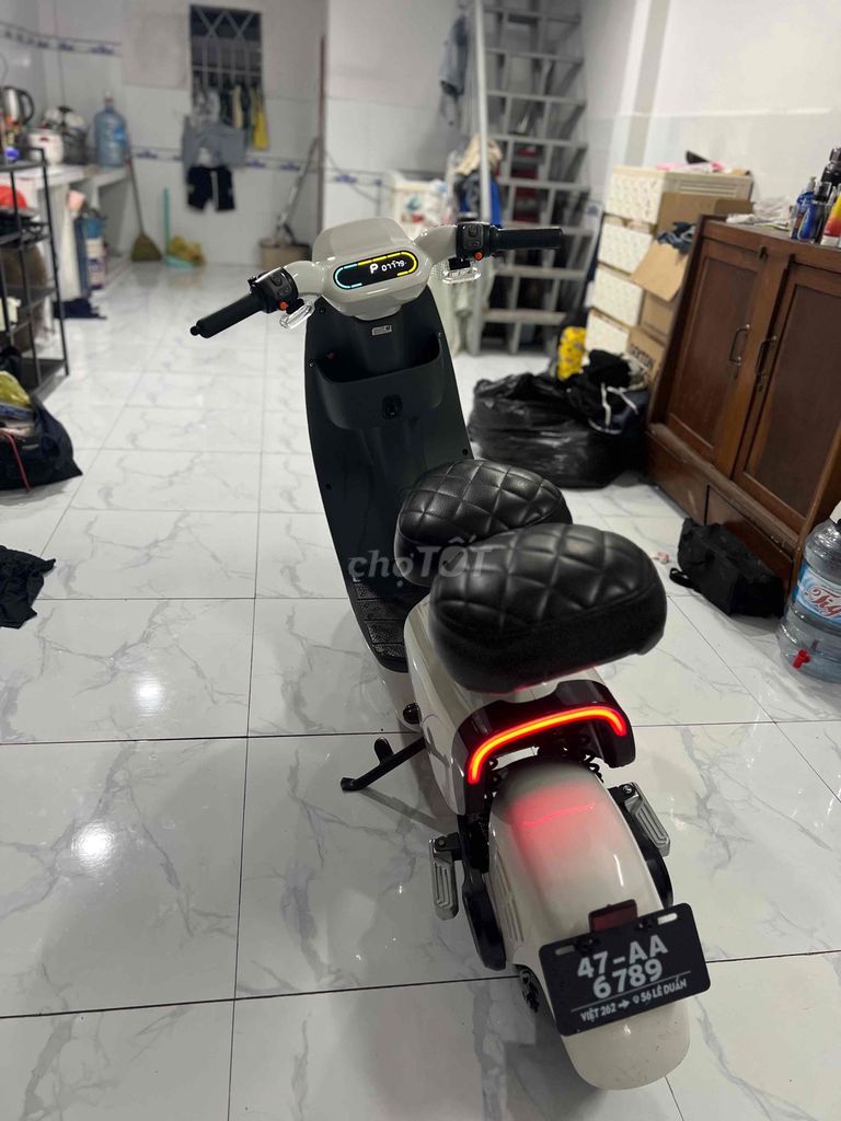 Xe máy điện Yadea Vc plus 2025 Trắng