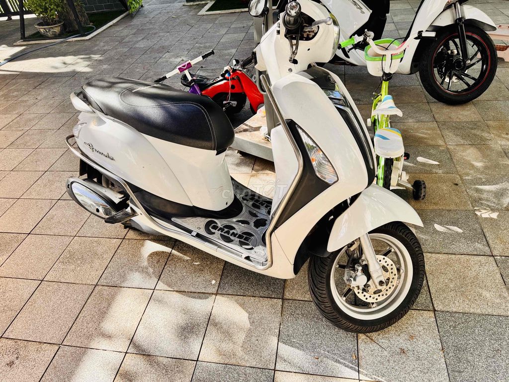 Bán xe Grande 2015 nữ dùng. Mua bán Xe máy tại Quận Cẩm Lệ Đà Nẵng được đăng bởi Nghiêm Xuân Tuấn Anh hình 2