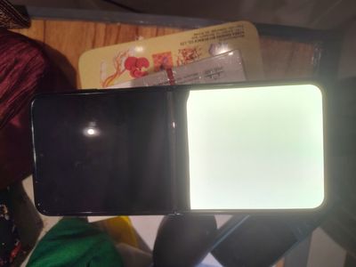 Samsung Galaxy Z Flip Xanh