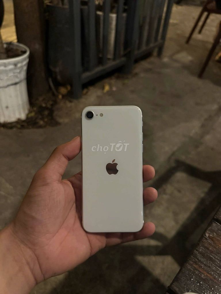 Apple iPhone SE 2020 64GB Trắng Đã qua sử dụng. Mua bán Điện thoại tại Quận 10 Tp Hồ Chí Minh được đăng bởi Hội Đồ Điện Tử hình 1