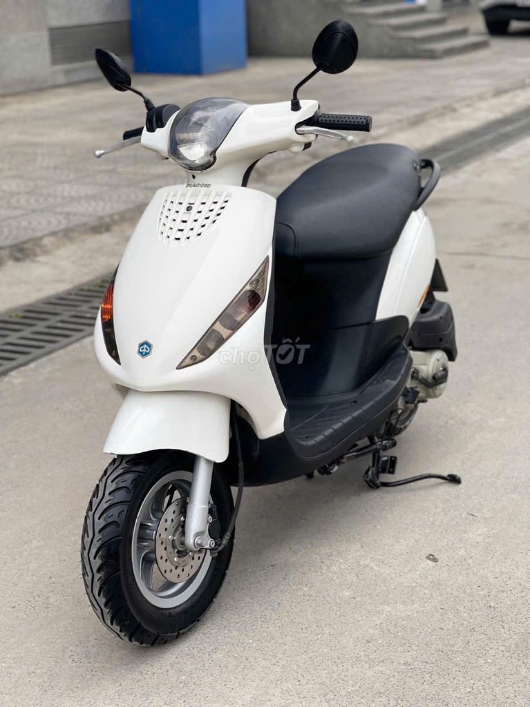 Piaggio Zip màu trắng sx 2018 nguyên bản. Mua bán Xe máy tại Quận Nam Từ Liêm Hà Nội được đăng bởi A Quang hình 1