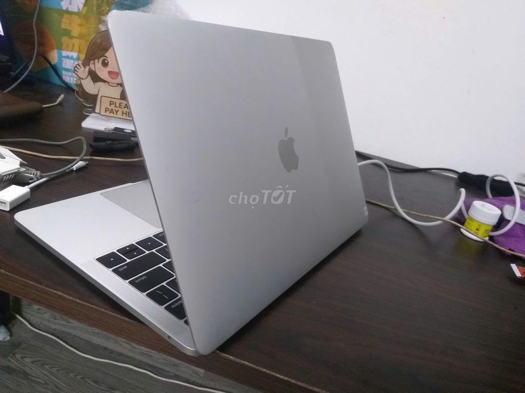 MacBook pro 13inch bản 2017 màu bạc. Mua bán Laptop tại Quận Liên Chiểu Đà Nẵng được đăng bởi Nguyễn Hồ Nhật lâm  hình 2