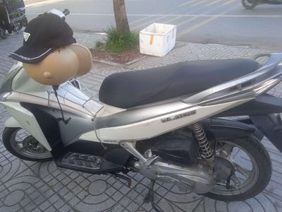 Cần bán xe ga Honda Airblade Fi màu đẹp. Mua bán Xe máy tại Huyện Thuỷ Nguyên Hải Phòng được đăng bởi Bui khac dung 