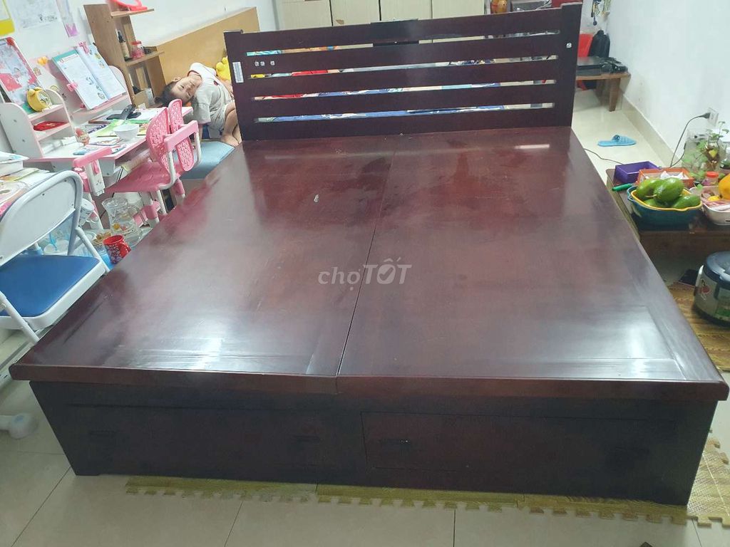 Giường ngủ Gỗ thịt 1m8x2m 2 ngăn kéo. Mua bán Giường, chăn ga gối nệm tại Quận Hà Đông Hà Nội được đăng bởi Dạt hình 1