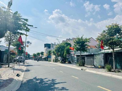 475M² NGAY ĐH TDM – NHÀ ĐẸP MỚI – KHAI THÁC ĐA DẠNG – CÓ 1 KHÔNG 2!. Mua bán nhà ở tại Thành phố Thủ Dầu Một Bình Dương được đăng bởi Hoàng Trung Kiên