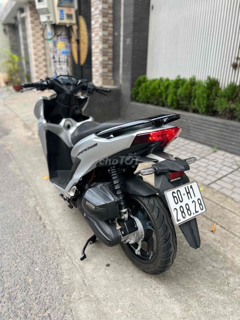 Vario150 bạc posche. Mua bán Xe máy tại Thành phố Biên Hòa Đồng Nai được đăng bởi Khiêm Đỗ hình 4