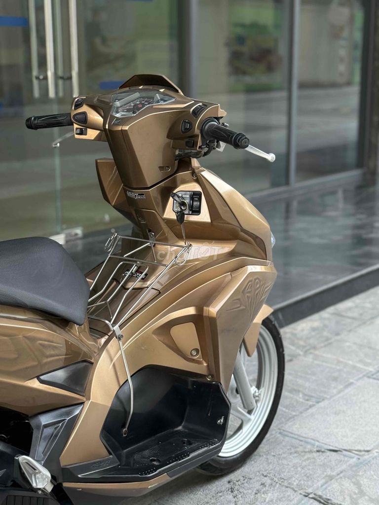 Honda Airblade 125 2017 Vàng đồng 3D 29D1. Mua bán Xe máy tại Quận Ba Đình Hà Nội được đăng bởi Xe Máy Nam Thi hình 5