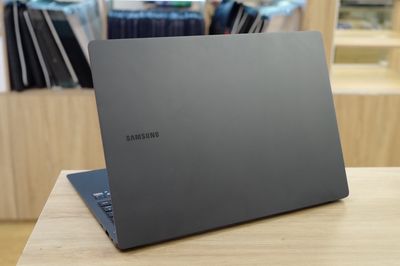 Laptop Samsung Galaxy Book 3 Pro i7/32G/1TB 99%