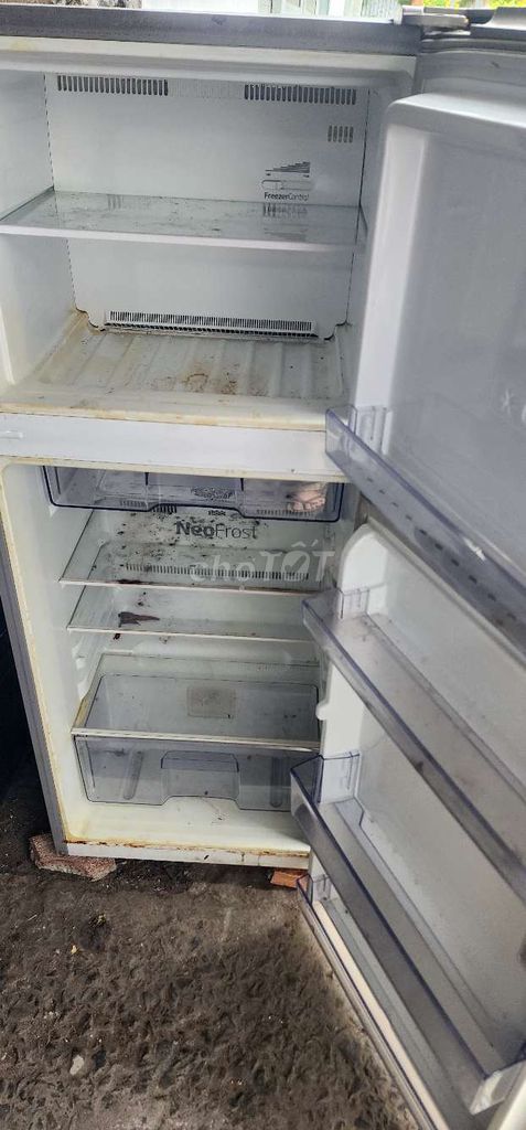 Hai xác tủ lạnh Beko Xám hỏng block. Mua bán Tủ lạnh tại Quận Tân Phú Tp Hồ Chí Minh được đăng bởi ChoAi hình 1