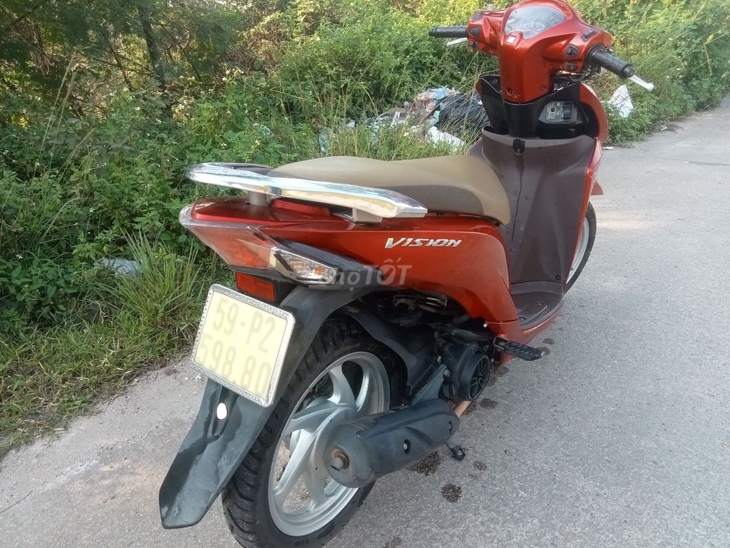 Vision 2017 15tr biển số 59. Mua bán Xe máy tại Quận Đống Đa Hà Nội được đăng bởi duong nguyen hình 4