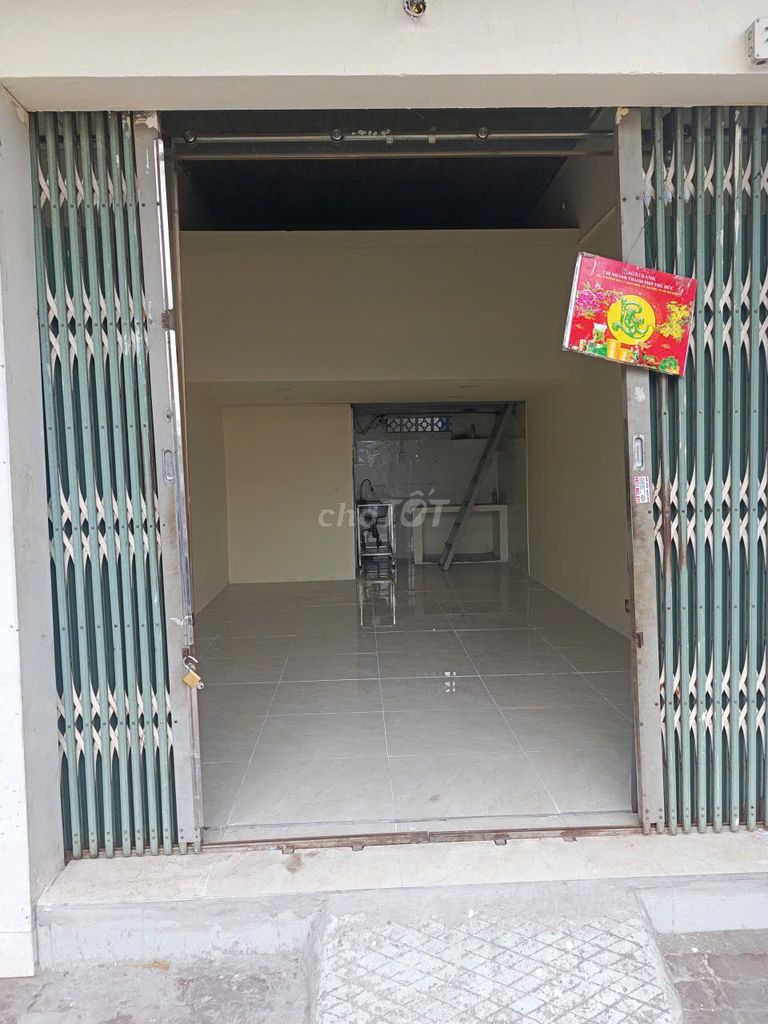 Cho thuê mặt bằng. Dịch vụ nhà cửa khác tại Thành phố Thủ Đức Tp Hồ Chí Minh được đăng bởi quyen le hình 1