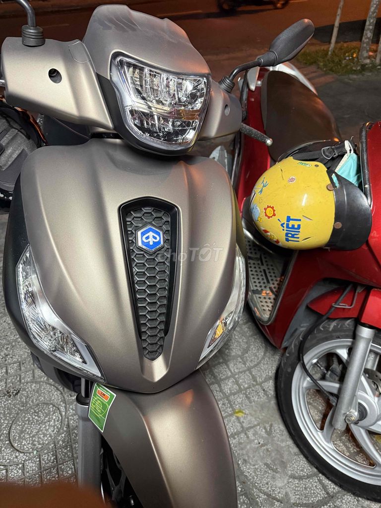 Piaggio Medley S 125cc, коричневый, пробег 5000 км, очень новый
