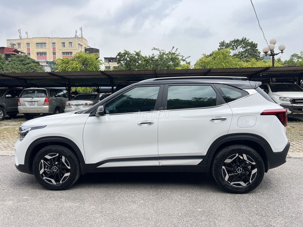 Kia Seltos 2025 Premium 1.5 AT- 2 nghìn km NHƯ MỚI. Mua bán Ô tô tại Quận Cầu Giấy Hà Nội được đăng bởi Xe Cũ Dương Đô hình 3