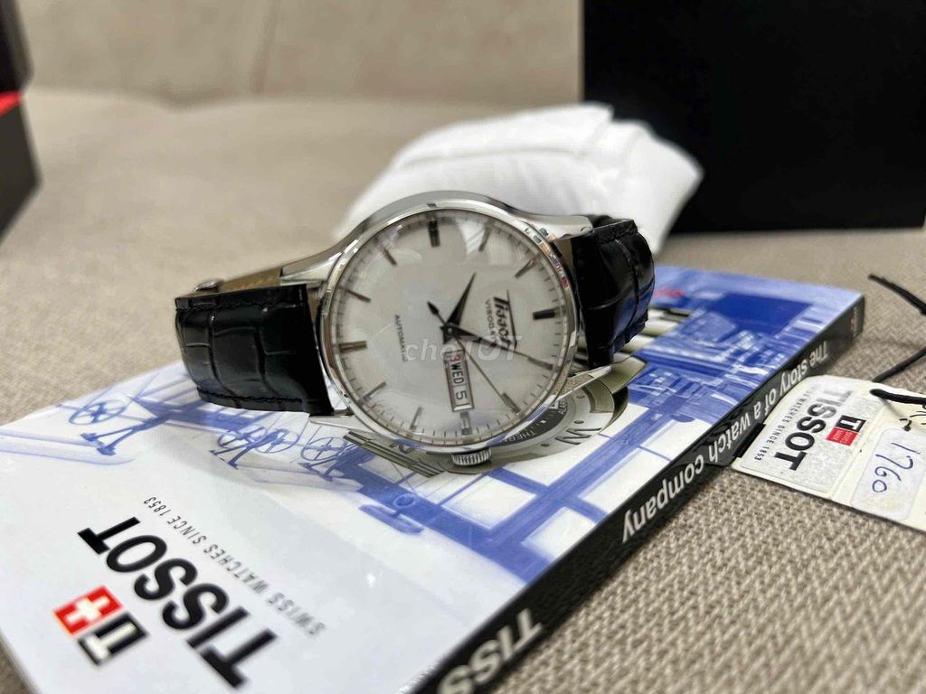 tissot visodate 40mm