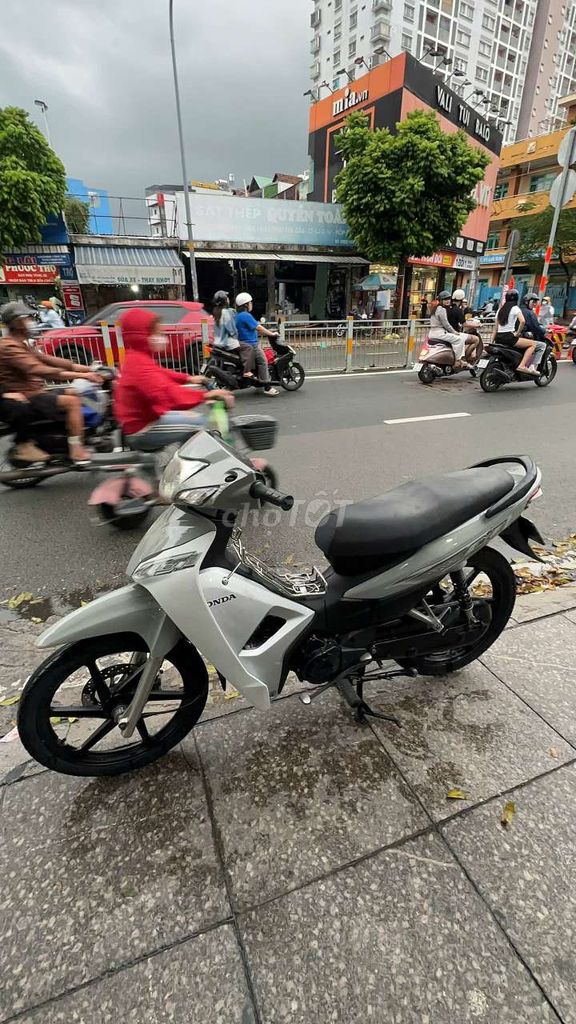 Honda Wave A 2019 Серый 90% новый