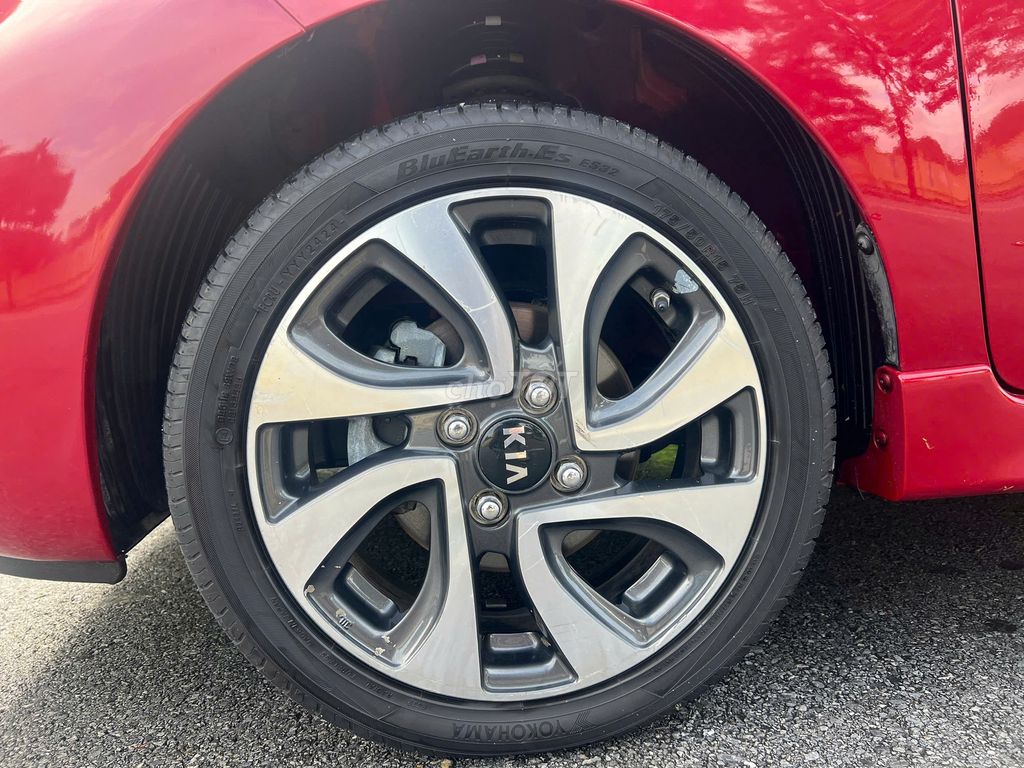 Kia Morning Si 2017 màu đỏ. Mua bán Ô tô tại Quận Long Biên Hà Nội được đăng bởi Long Biên Cars hình 18