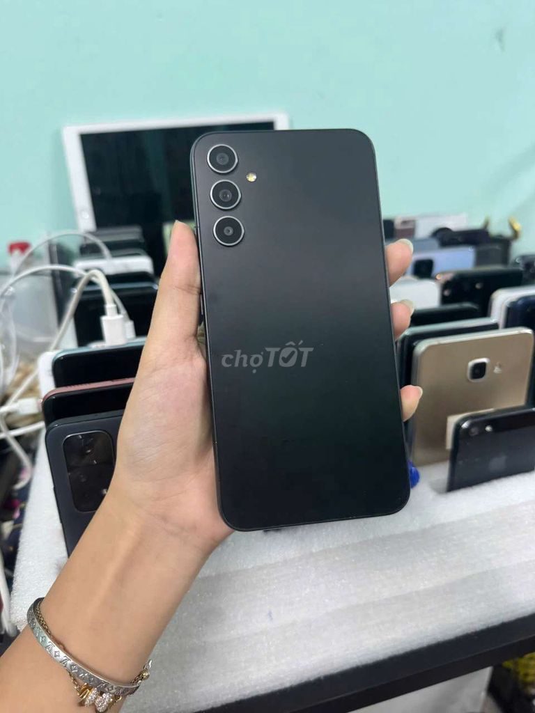 SS a34 5g, 256g, sạc nhanh, cấu hình tốt. Mua bán Điện thoại tại Thành phố Thủ Dầu Một Bình Dương được đăng bởi Phước Mobile hình 1