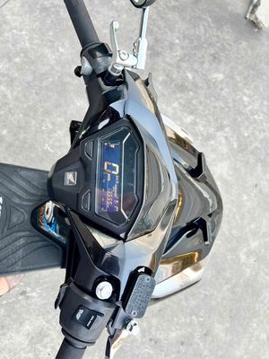 Cần bán Honda Vario 150 – đời 2021