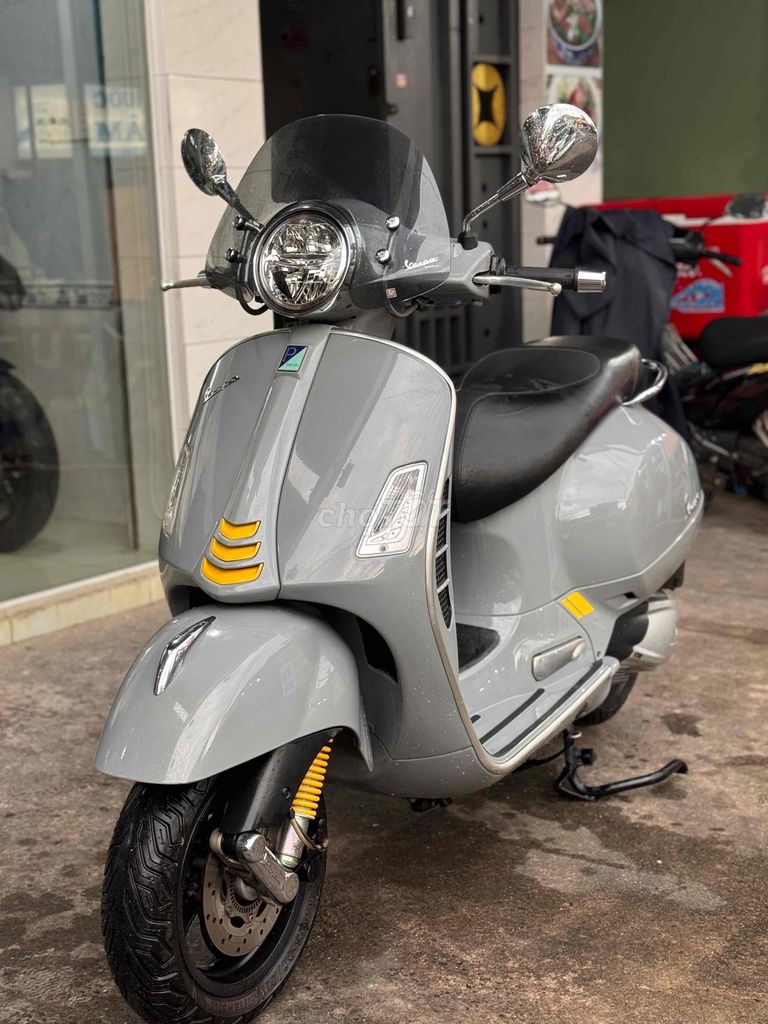 Cần bán Piaggio Vespa Super GTS 300 HPE Abs. Mua bán Xe máy tại Quận Bình Tân Tp Hồ Chí Minh được đăng bởi Việt Motor Bình Tân hình 2