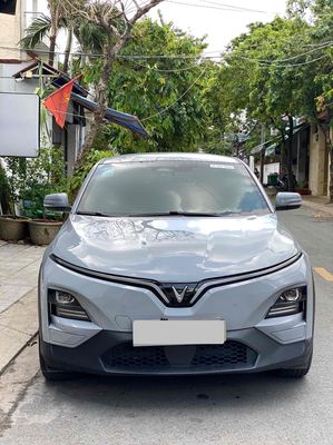 VinFast VF6 Eco 2025 Xám 3 vạn free sạc có bank