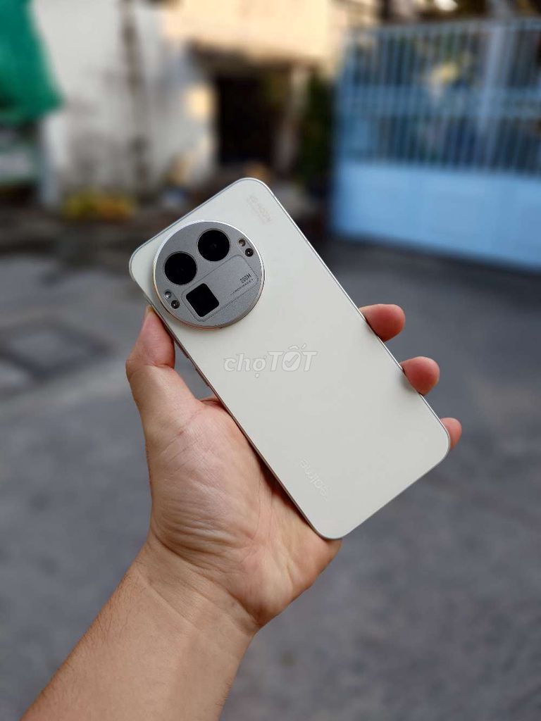 Realme GT 8 Pro 256GB Trắng. Mua bán Điện thoại tại Quận Ninh Kiều Cần Thơ được đăng bởi Nguyễn Toàn hình 1