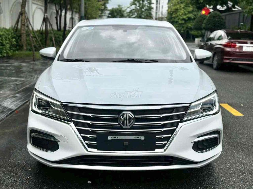 MG NewMG5 MT màu trắng xe mới. Mua bán Ô tô tại Quận Bình Thuỷ Cần Thơ được đăng bởi Lực MG Cần Thơ hình 4