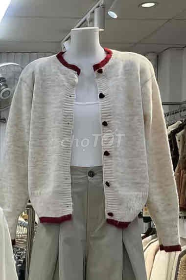 Áo khoác len nữ Freesize Mới. Mua bán Quần áo tại Huyện Thanh Thuỷ Phú Thọ được đăng bởi Vân Nguyễn hình 1