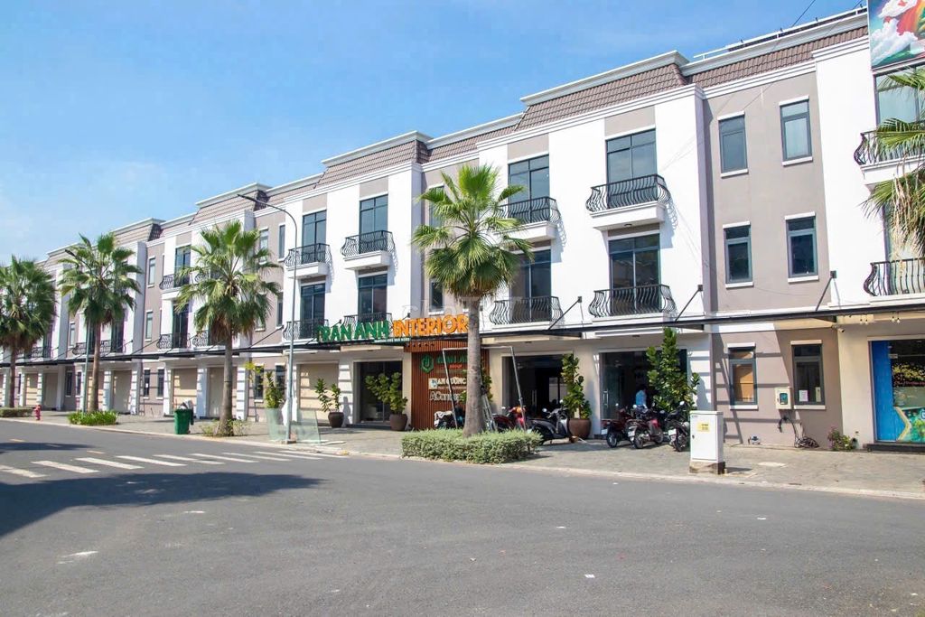 Biệt Thự Mini 90m2 _ 1 trệt 2 lầu _ Phúc An Villa _ Liền Kề HCM, Vin. Mua bán nhà ở tại Huyện Đức Hòa Long An được đăng bởi Nhựt Tiên Nguyễn hình 1