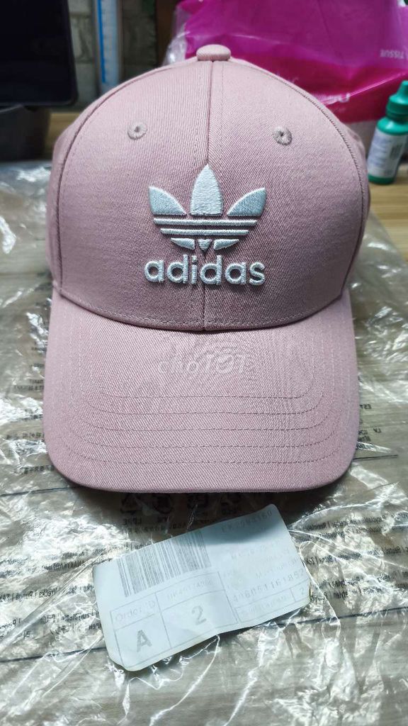Nón Adidas order về chưa sử dụng !