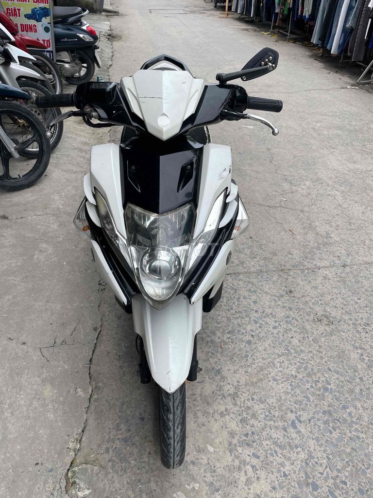 Yamaha Nouvo 5 Fi Trắng đen máy êm B81. Mua bán Xe máy tại Huyện Đức Hòa Long An được đăng bởi XE MÁY CŨ LONG AN hình 4