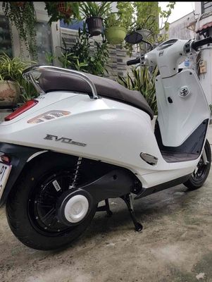 Xe máy điện VinFast EVO 200 Trắng xe mới