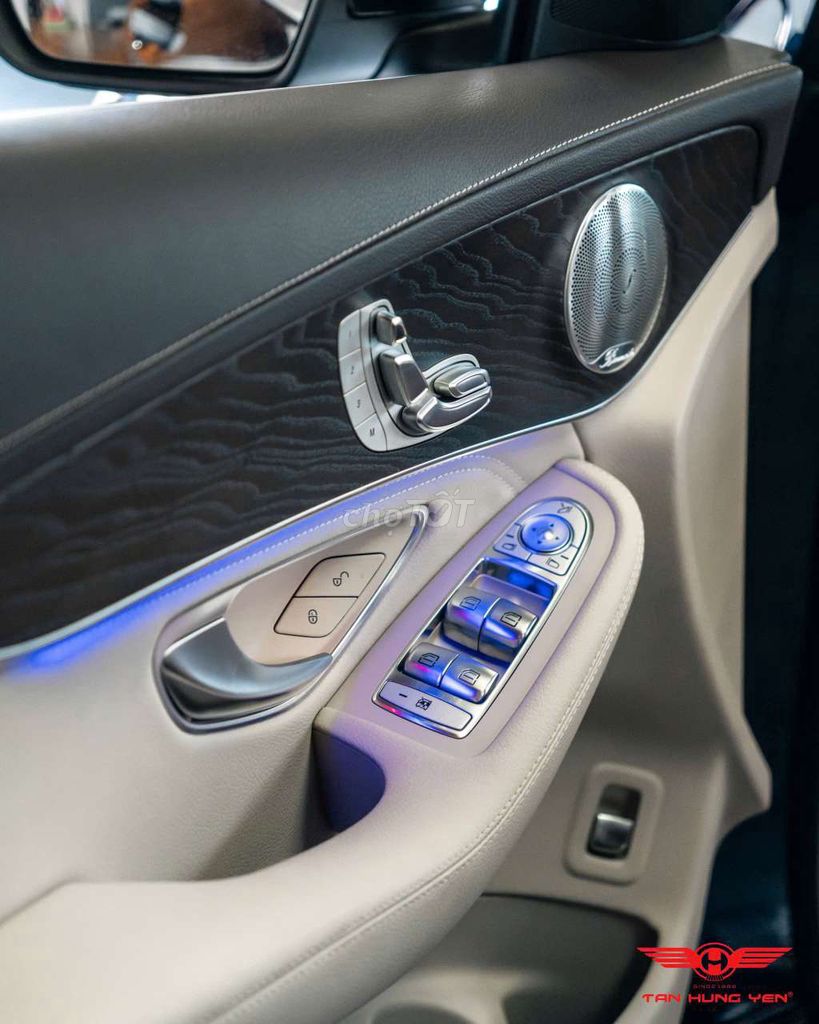 💙 Mercedes GLC2004matic 💙Sản xuất 2020 2 vạn km. Mua bán Ô tô tại Quận Hải Châu Đà Nẵng được đăng bởi TÂN HƯNG YÊN AUTO hình 7