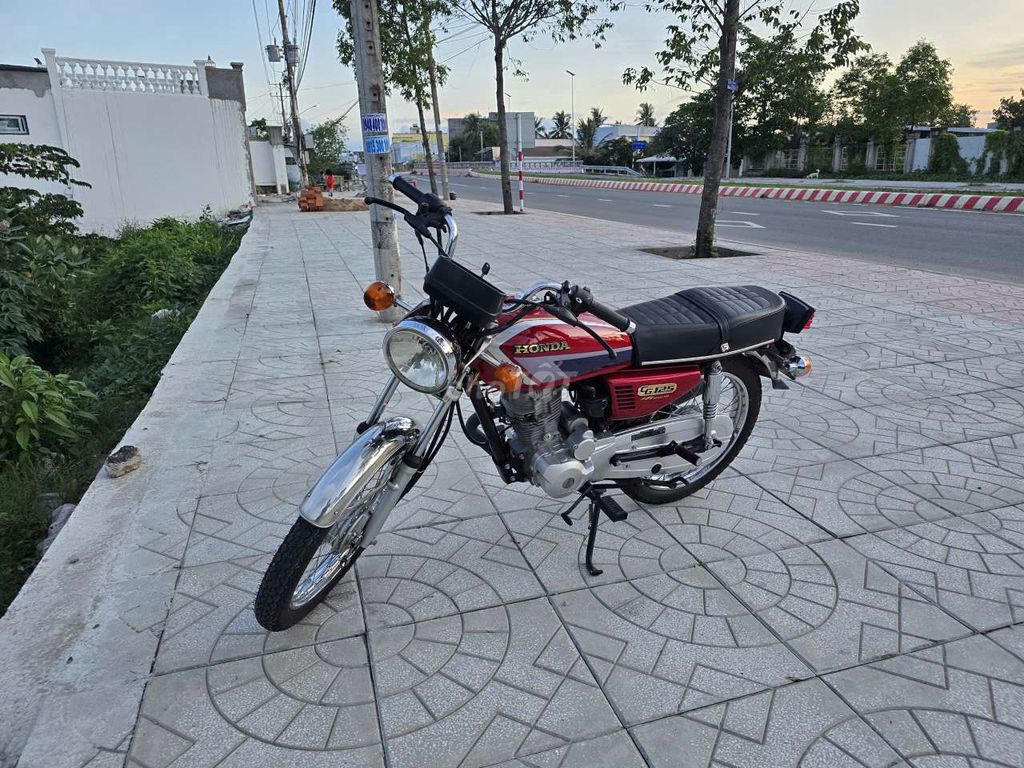 Xe Honda CG125. Mua bán Xe máy tại Thành phố Trà Vinh Trà Vinh được đăng bởi Giá tốt hình 3