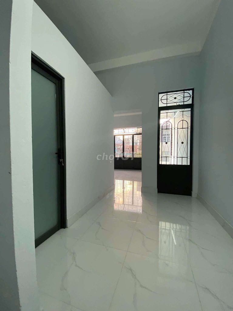 Unfurnished 4-bedroom house on Châu Thượng Văn — photo 8